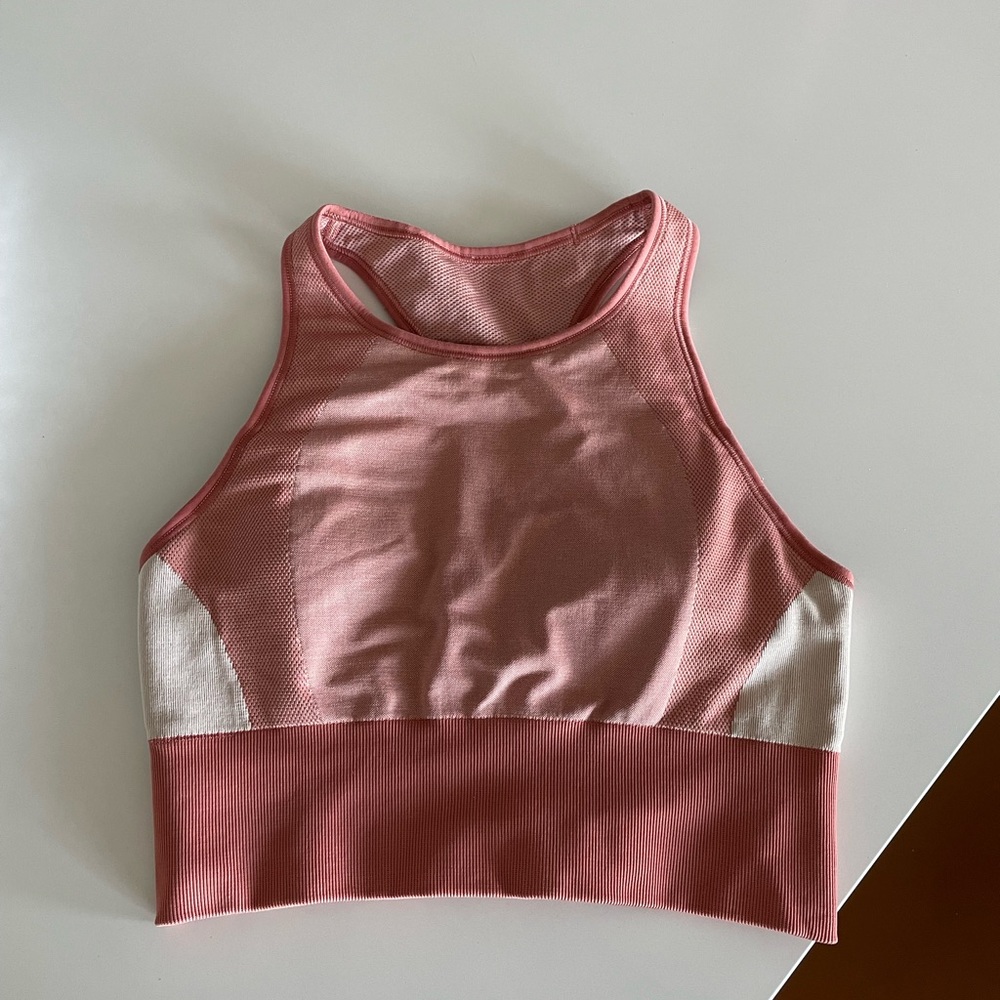 Lululemon Ebb to Train Sports Bra